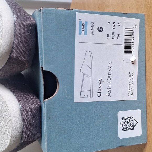 TOMS Women Slip-On Loafers - Ash Canvas Size 6 - Picture 8 of 8